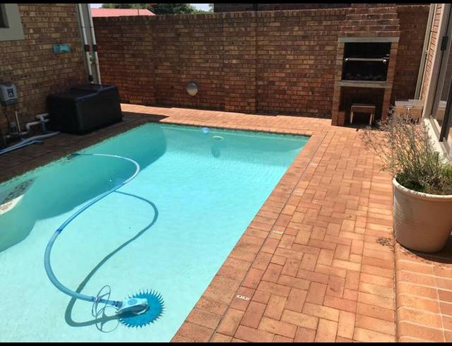 3 BEDROOM HOUSE FOR SALE IN CASSELDALE